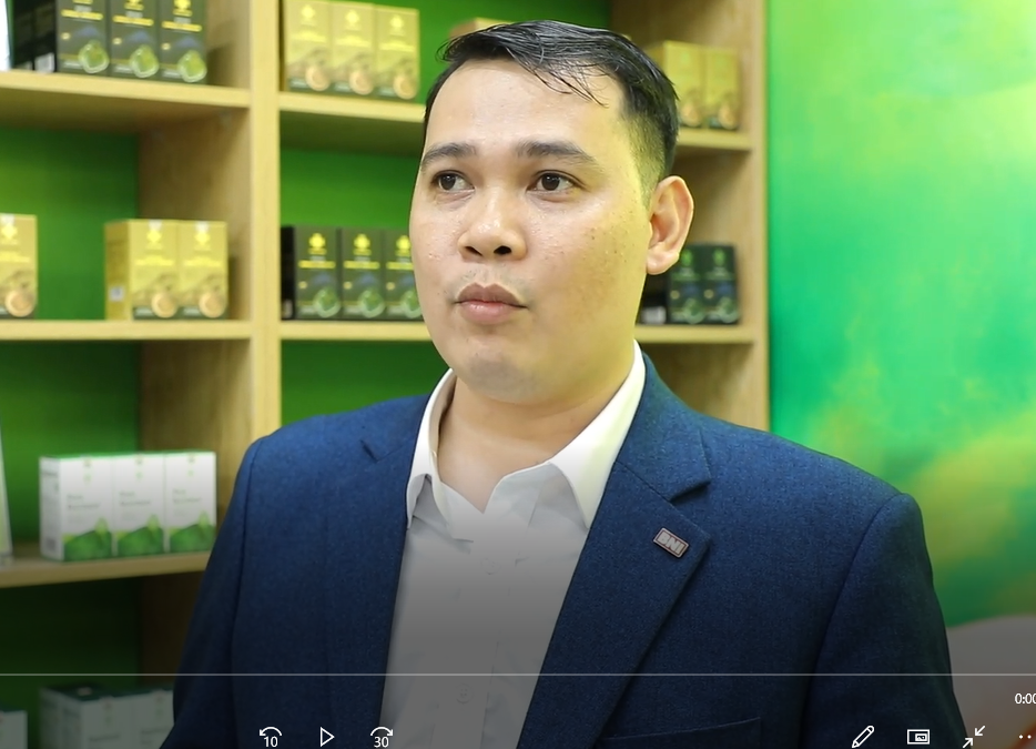 (Tiếng Việt) Anh Trần Đức Trí – GĐ Công ty Nguyên Tâm Review về sản phẩm Tăng cường chức năng Gan Hepatocel Plus.