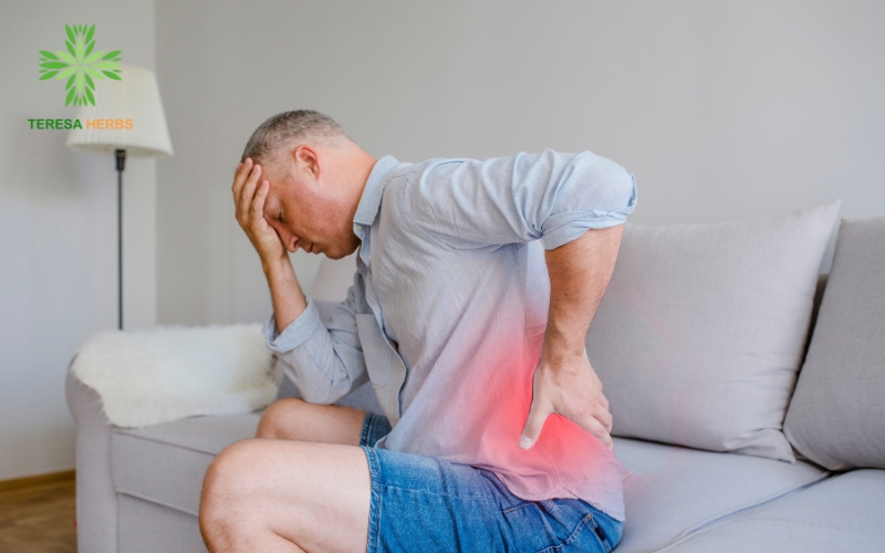 Ung thư thận sẽ có biểu hiện đau vùng lưng nhiều