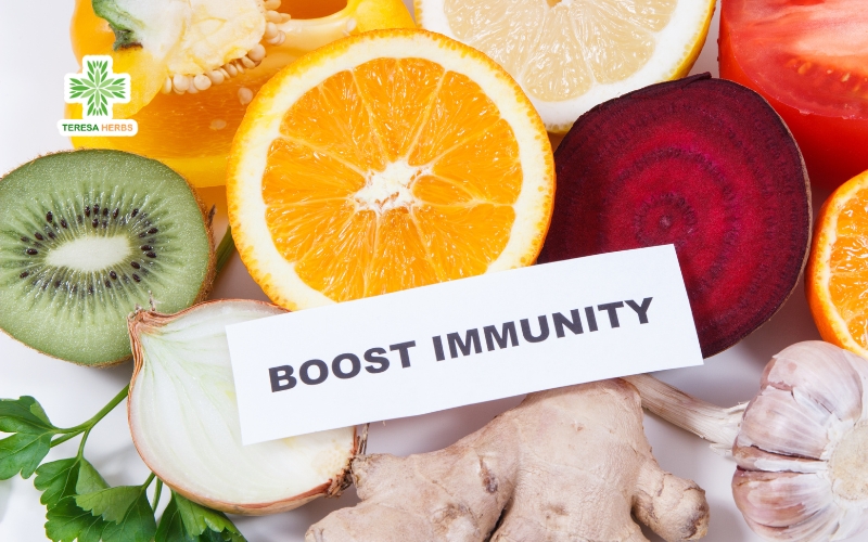 Bổ sung đầy đủ vitamin và khoáng chất từ rau củ, trái cây để tăng sức đề kháng và hệ miễn dịch.